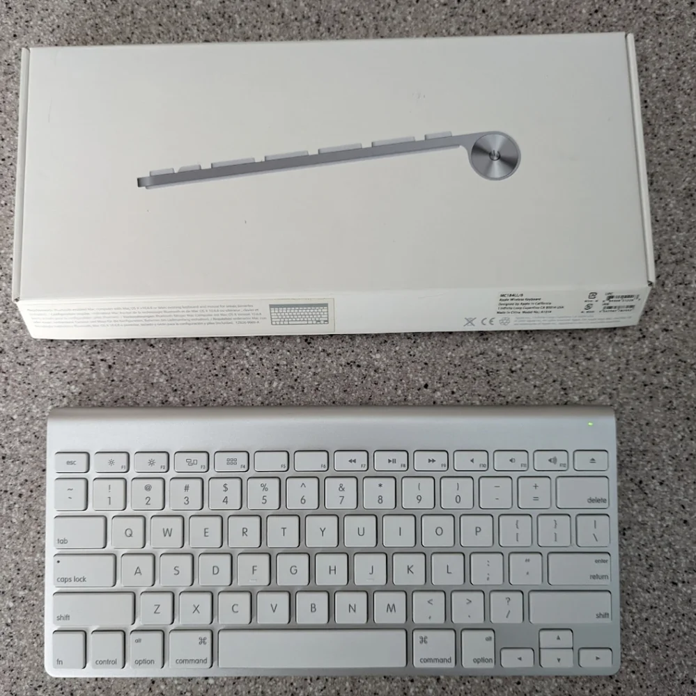 Apple wireless keyboard